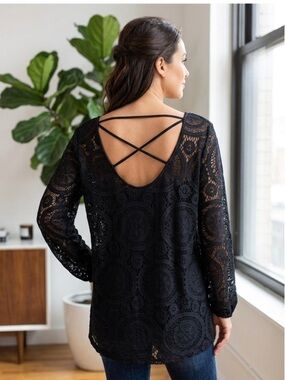 NWT ING+ Tunic Top 1X Crochet Lace Overlay Blouse Long Sleeve USA Black Plus